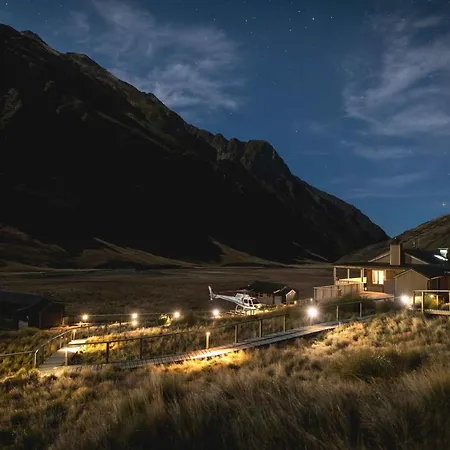 Minaret Station Alpine Lodge